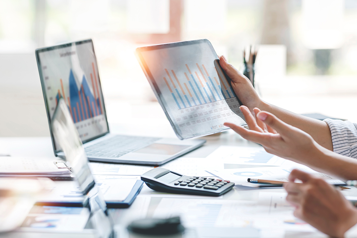 Commercial and Financial Advisory