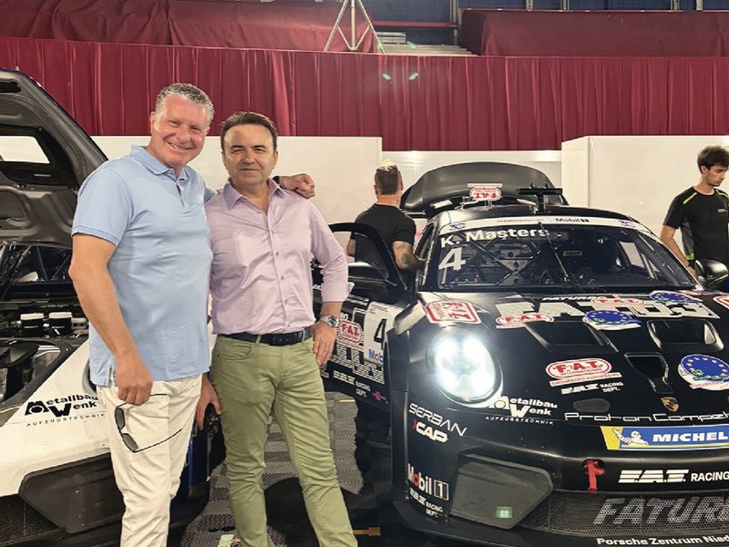 Y&uuml;ksel A&ccedil;&imath;k und Selim Kuzu mit dem Proton Competition Team in Monaco